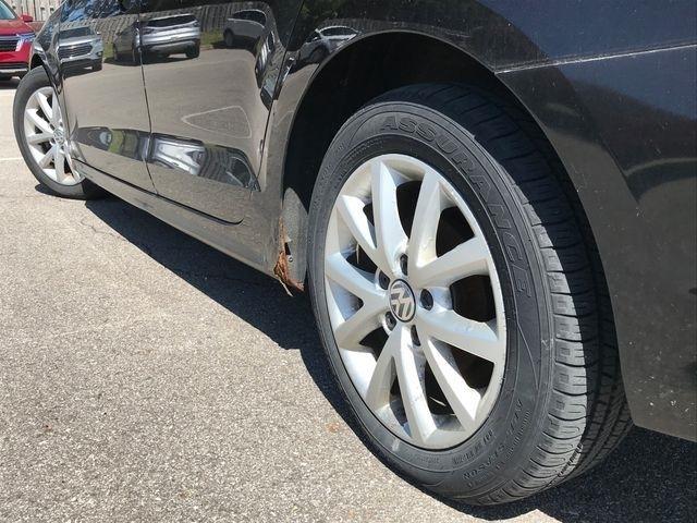 Volkswagen Jetta SE 2011