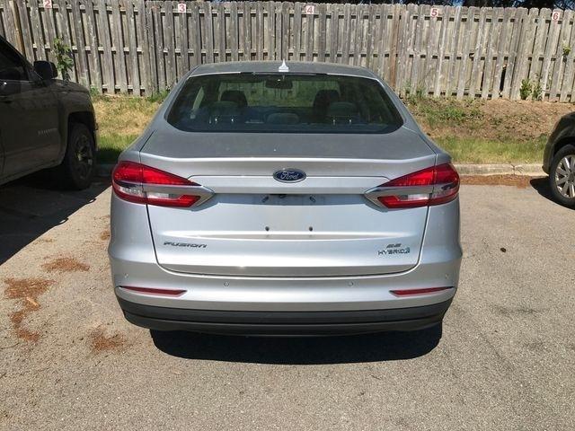 Ford Fusion Hybrid SE 2019