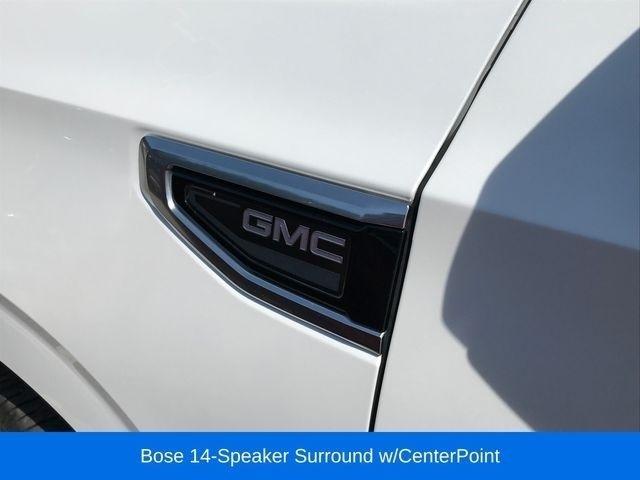 GMC Yukon Denali 4WD 2021