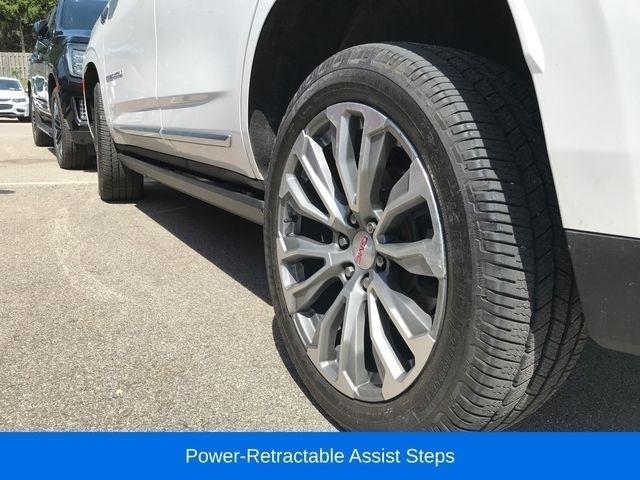 GMC Yukon Denali 4WD 2021