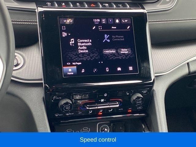 Jeep Grand Cherokee L Laredo 2023