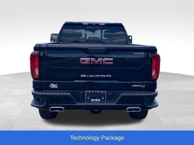 GMC Sierra 1500 AT4 Crew Cab 4WD 2023