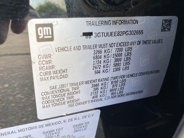 GMC Sierra 1500 AT4 Crew Cab 4WD 2023