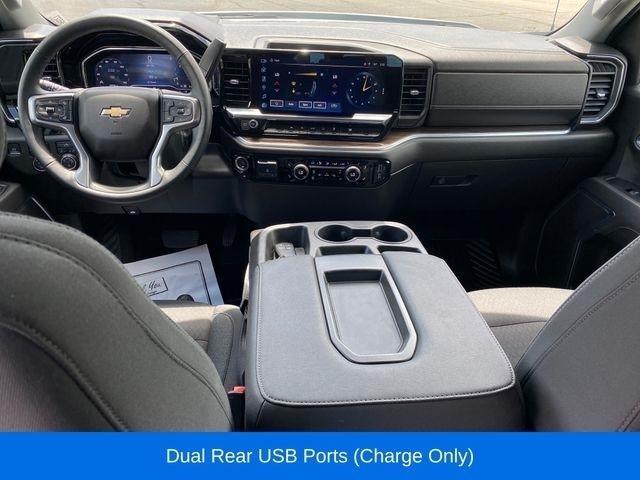 Chevrolet Silverado 1500 LT Crew Cab 4WD 2023