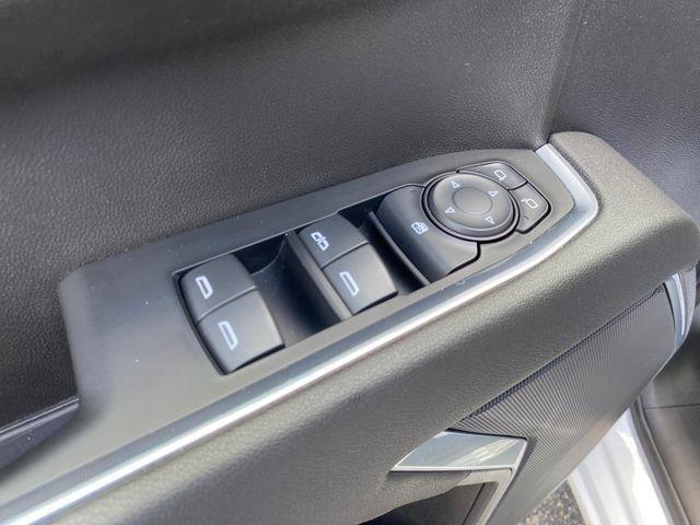 Chevrolet Silverado 1500 LT Crew Cab 4WD 2023