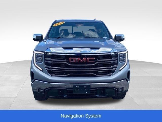 GMC Sierra 1500 SLT Crew Cab 4WD 2023