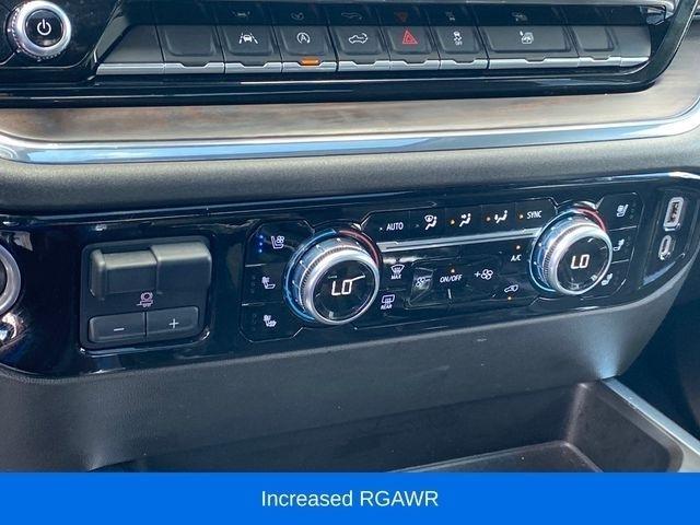 GMC Sierra 1500 SLT Crew Cab 4WD 2023