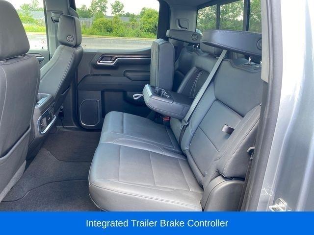 GMC Sierra 1500 SLT Crew Cab 4WD 2023