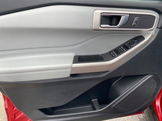Ford Explorer XLT AWD 2023