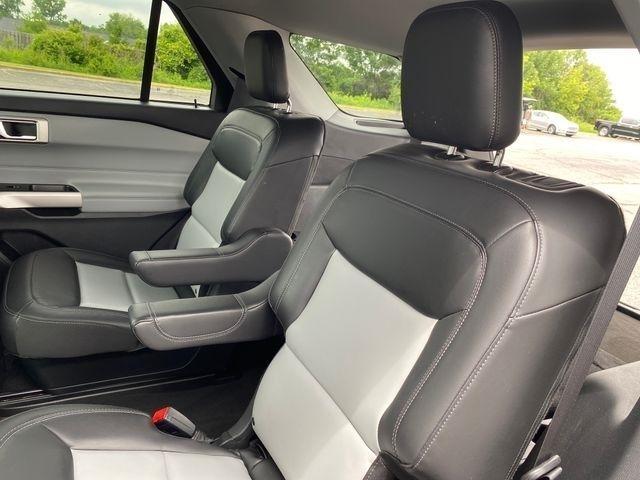 Ford Explorer XLT AWD 2023