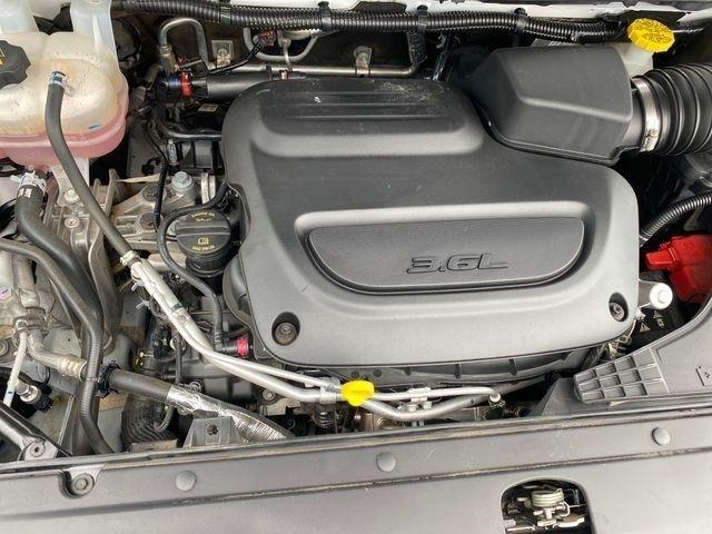 Chrysler Pacifica Select 2025
