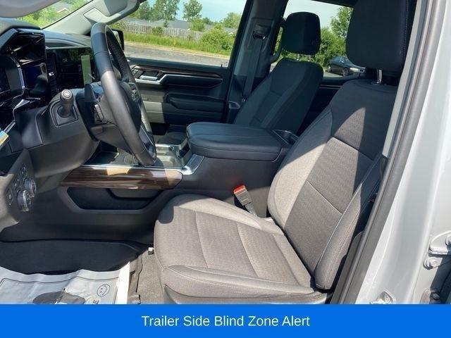 Chevrolet Silverado 1500 RST Crew Cab 4WD 2024