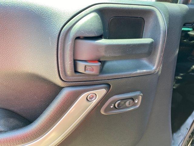 Jeep Wrangler Unlimited Rubicon 4WD 2014
