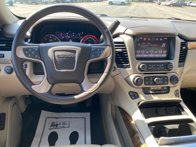 GMC Yukon XL Denali 4WD 2016