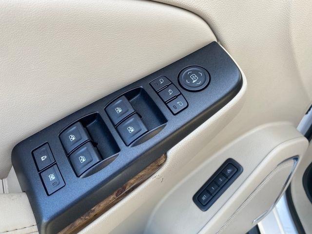 GMC Yukon XL Denali 4WD 2016
