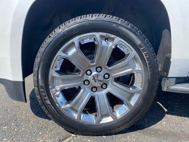GMC Yukon XL Denali 4WD 2016