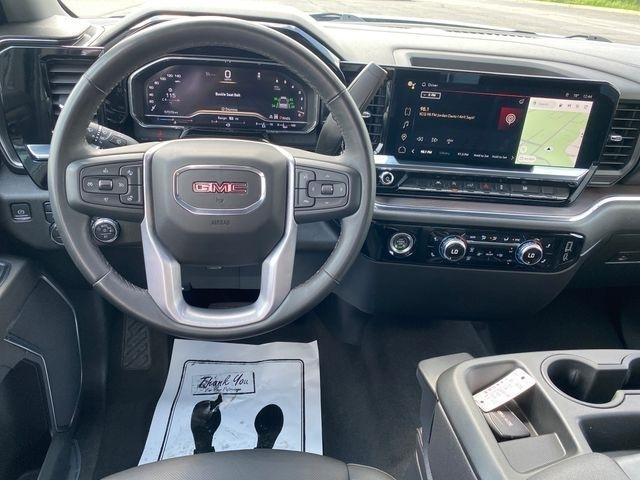 GMC Sierra 1500 SLT Crew Cab 4WD 2024