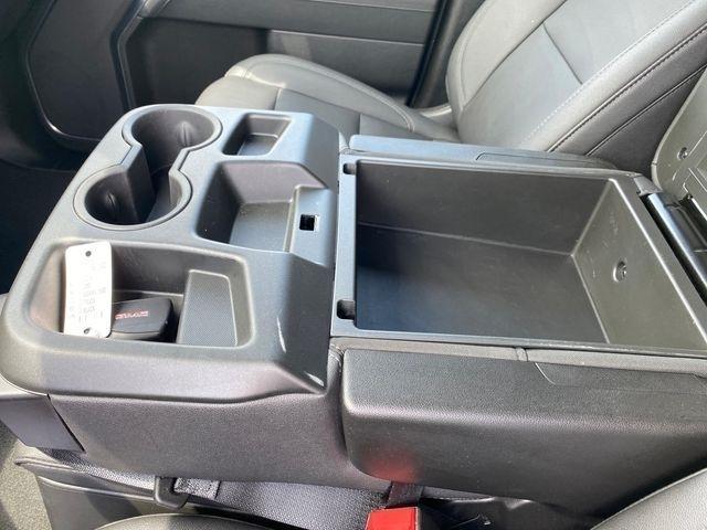 GMC Sierra 1500 SLT Crew Cab 4WD 2024