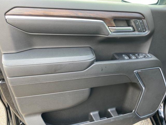 GMC Sierra 1500 SLT Crew Cab 4WD 2024