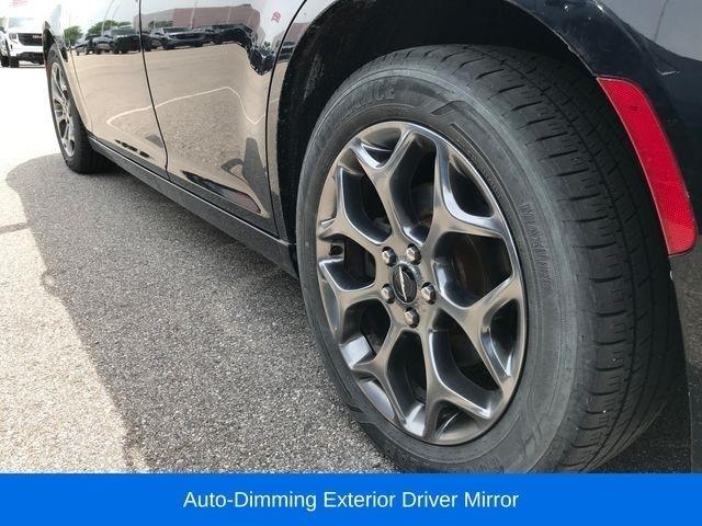 Chrysler 300 S V6 AWD 2017