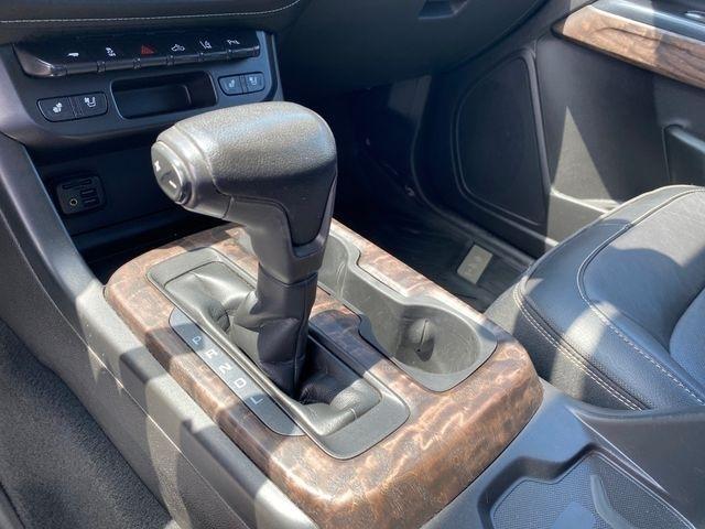 GMC Canyon Denali Crew Cab Long Box 4WD 2021