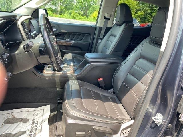 GMC Canyon Denali Crew Cab Long Box 4WD 2021