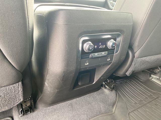 GMC Yukon XL SLE 4WD 2021
