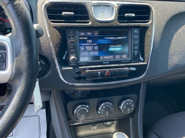 Chrysler 200 Touring 2014