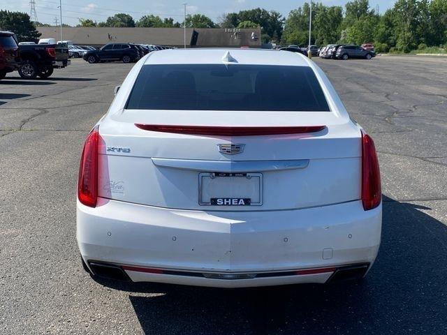 Cadillac XTS Luxury FWD 2016