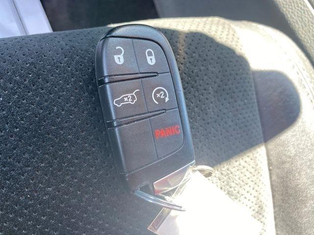 Jeep Grand Cherokee Laredo 4WD 2017