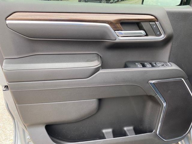 Chevrolet Silverado 1500 LT-L Crew Cab 4WD 2024