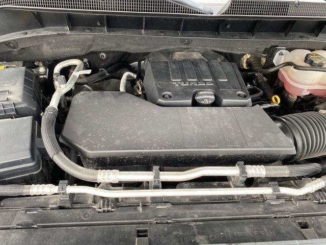Chevrolet Silverado 1500 LT-L Crew Cab 4WD 2024