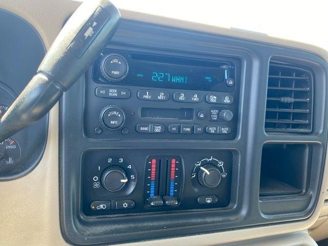 Chevrolet Silverado 1500 LS Crew Cab 4WD 2005