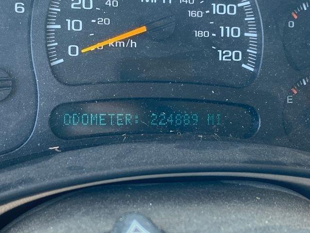 Chevrolet Silverado 1500 LS Crew Cab 4WD 2005