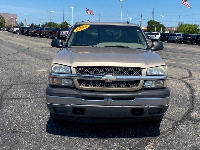 Chevrolet Silverado 1500 LS Crew Cab 4WD 2005