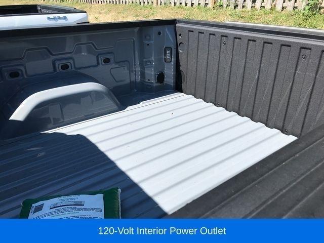 Chevrolet Silverado 1500 LT-L Crew Cab 4WD 2024