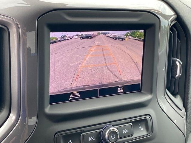 Chevrolet Silverado 1500 Trail Boss Custom Crew Cab 4WD 2024