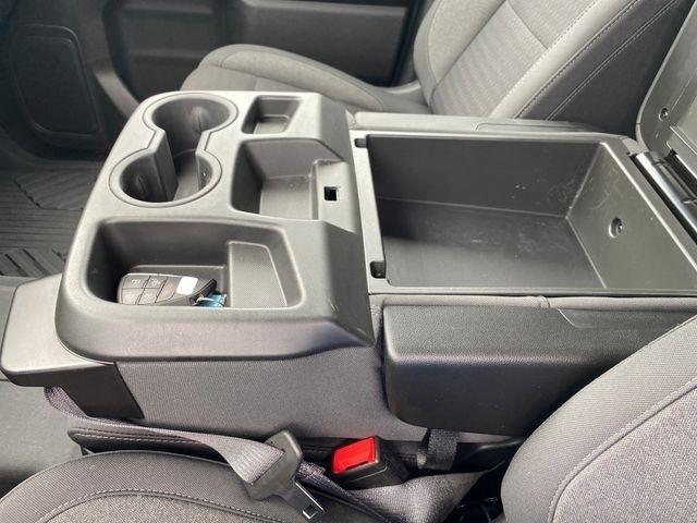 Chevrolet Silverado 1500 Trail Boss Custom Crew Cab 4WD 2024