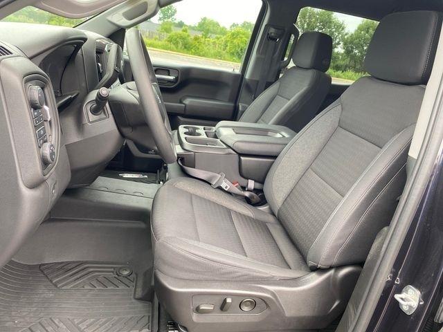 Chevrolet Silverado 1500 Trail Boss Custom Crew Cab 4WD 2024