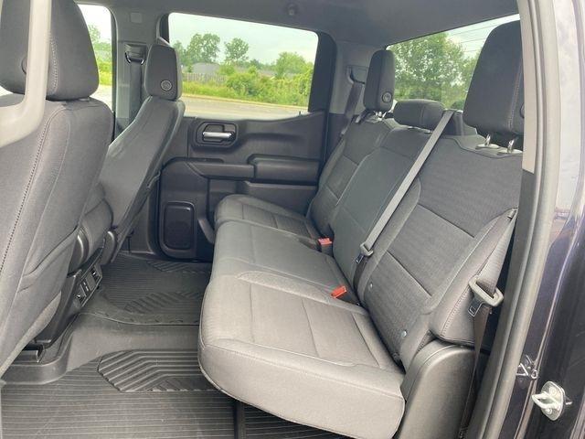 Chevrolet Silverado 1500 Trail Boss Custom Crew Cab 4WD 2024
