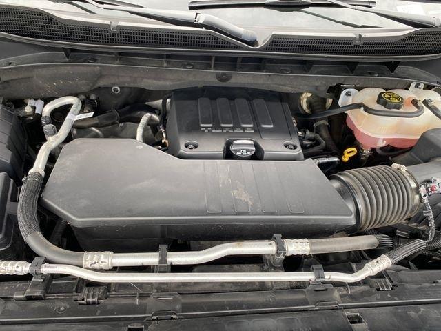 Chevrolet Silverado 1500 Trail Boss Custom Crew Cab 4WD 2024