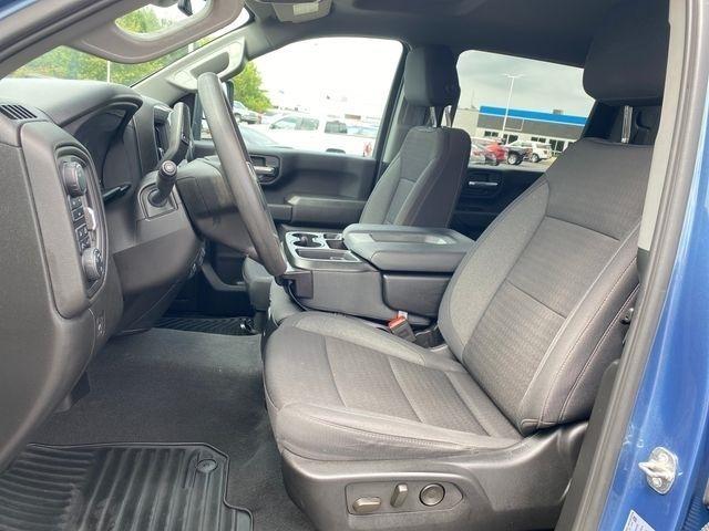 Chevrolet Silverado 2500HD Custom Crew Cab Long Box 4WD 2024