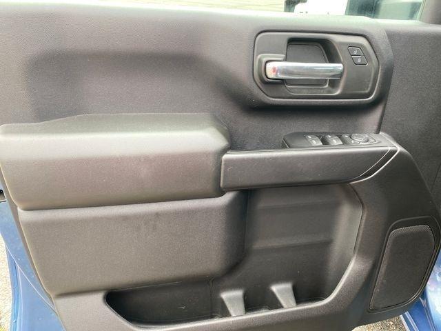 Chevrolet Silverado 2500HD Custom Crew Cab Long Box 4WD 2024