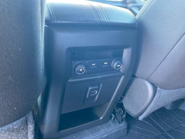 Chevrolet Traverse LT Cloth FWD 2023
