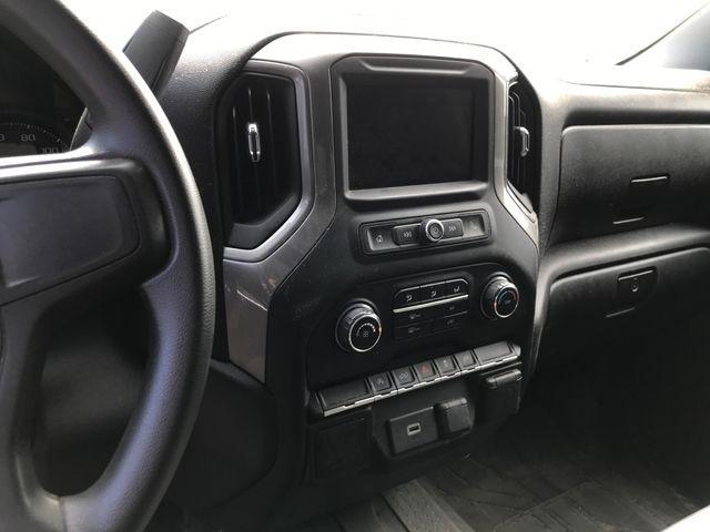Chevrolet Silverado 1500 Custom Crew Cab Long Box 4WD 2020