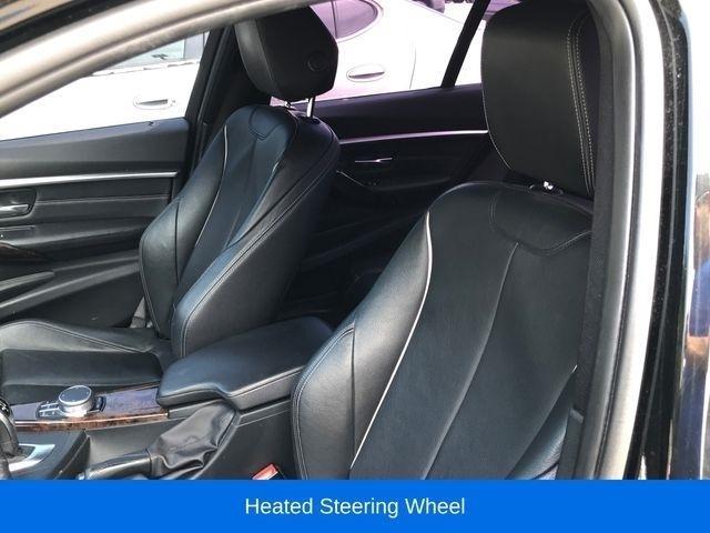 BMW 3-Series 330i xDrive SULEV Sedan 2017