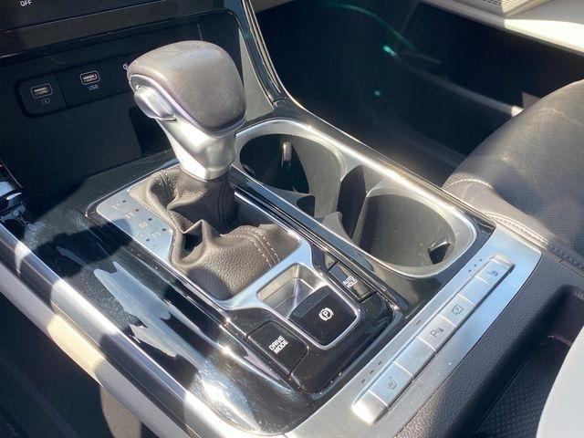 Kia Carnival EX 2024