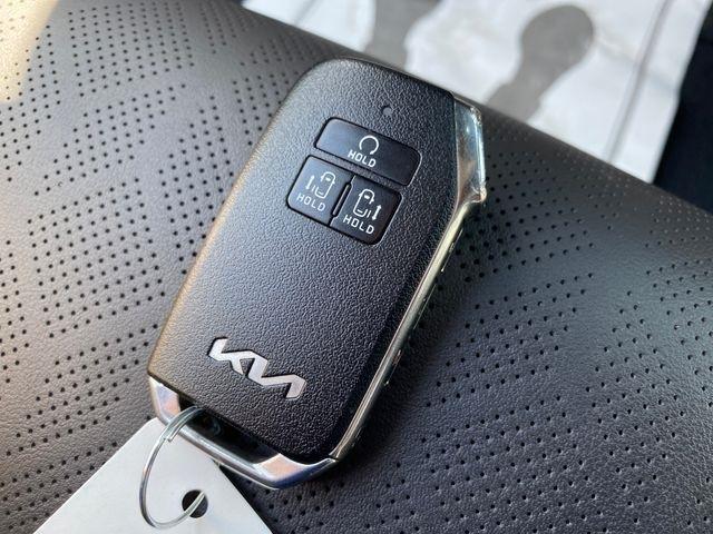 Kia Carnival EX 2024