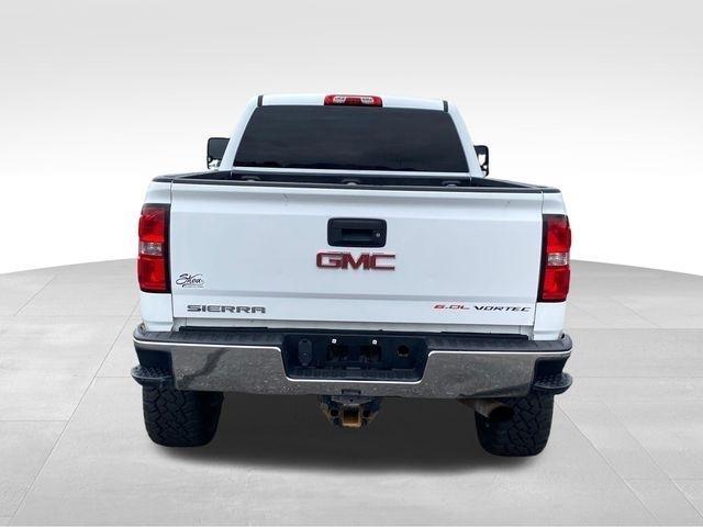 GMC Sierra 2500HD SLE Crew Cab 4WD 2015