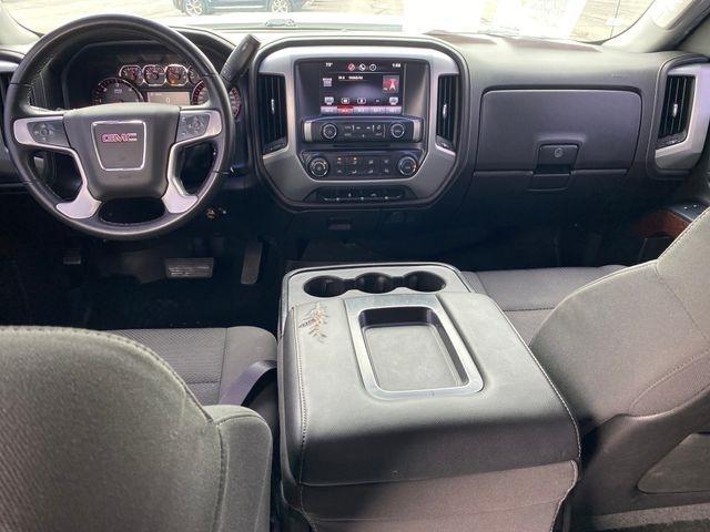 GMC Sierra 2500HD SLE Crew Cab 4WD 2015